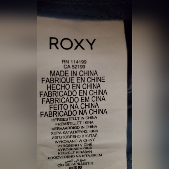 Roxy Shorts, Women's size 26 - Picture 5 of 6